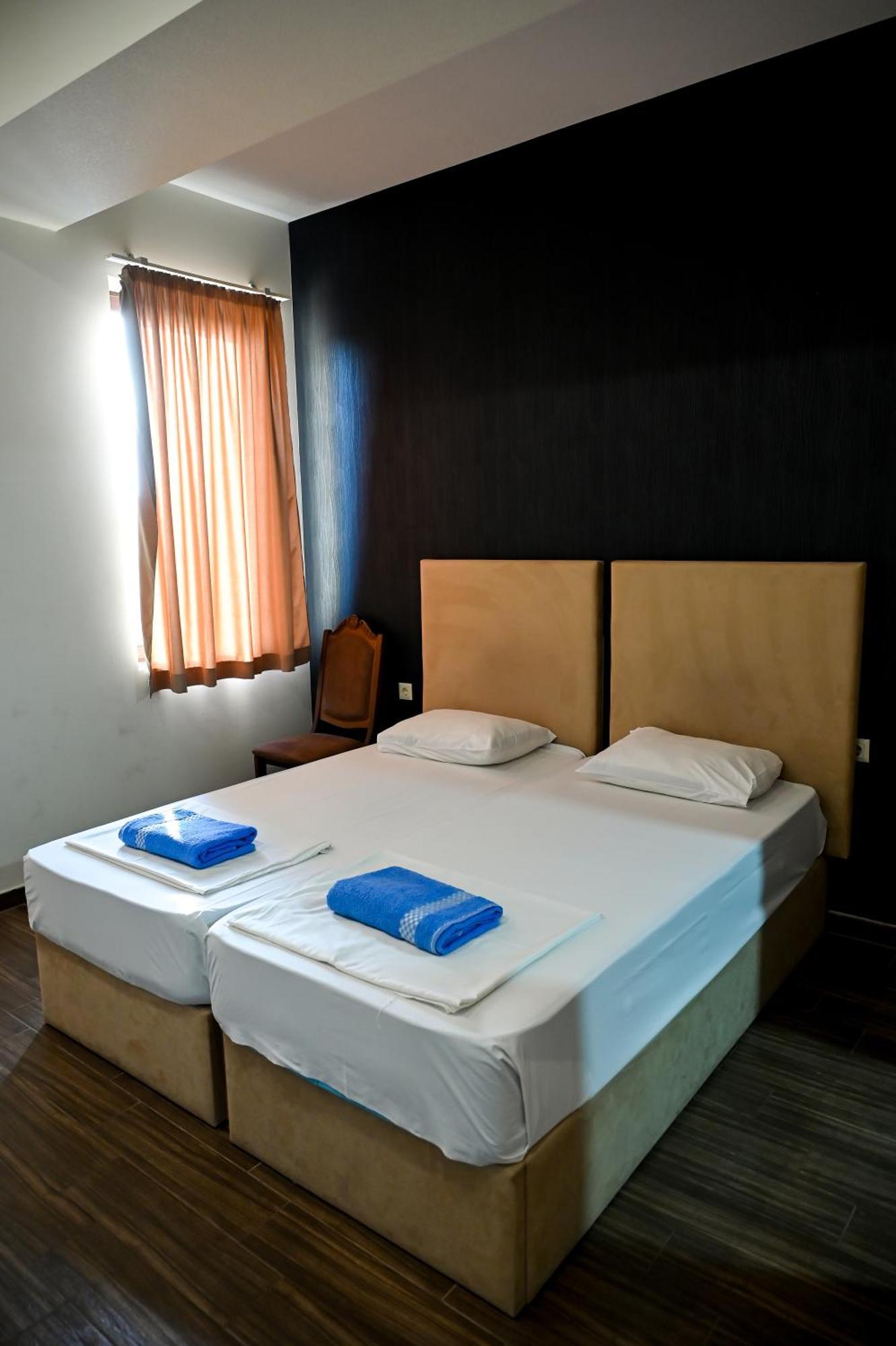 Хостел StarHostel Кутаиси Экстерьер фото