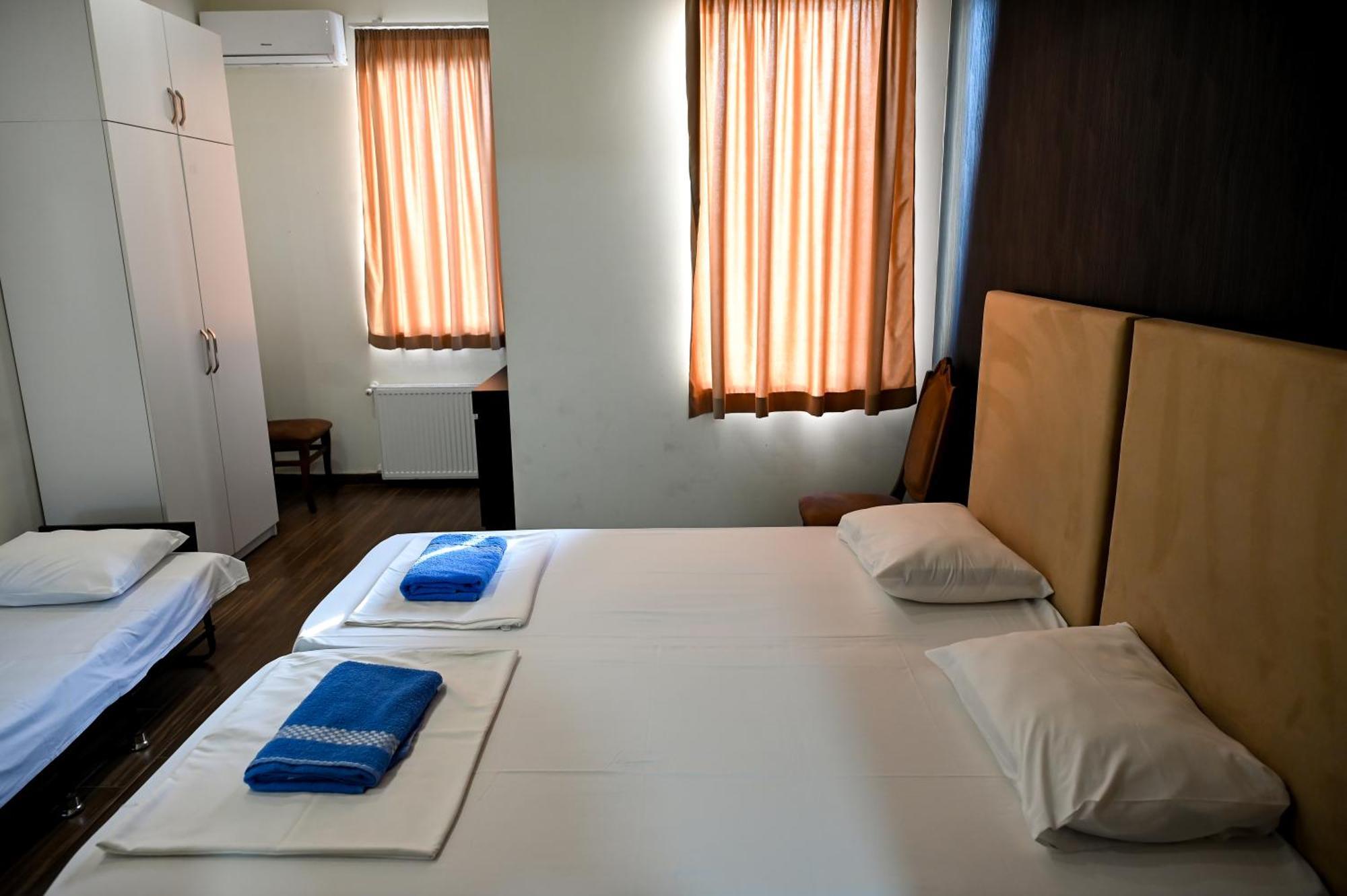 Хостел StarHostel Кутаиси Экстерьер фото