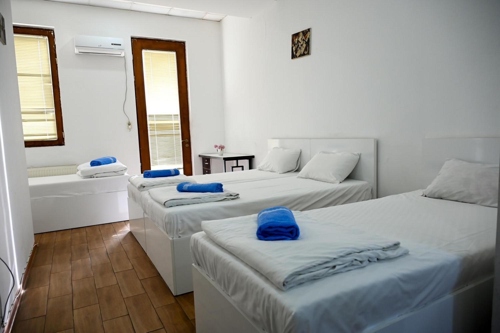 Хостел StarHostel Кутаиси Экстерьер фото
