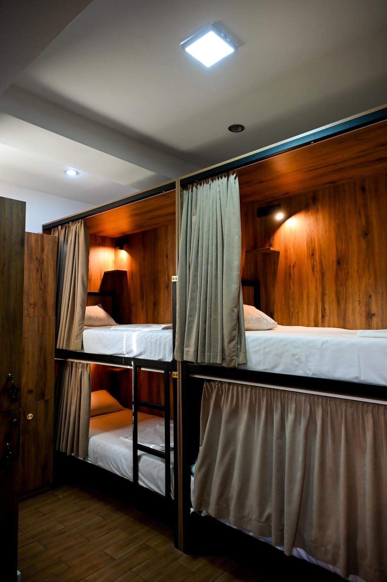 Хостел StarHostel Кутаиси Экстерьер фото